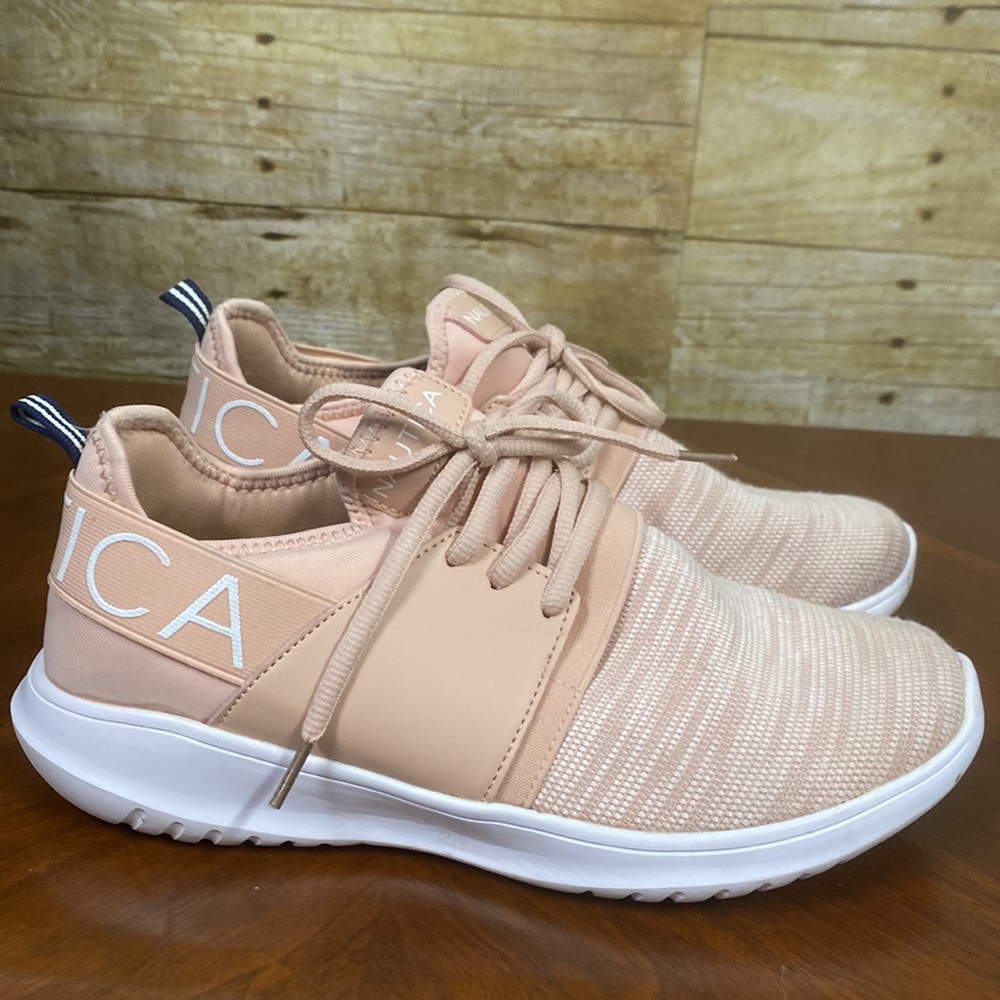 Nautica brand blush pink sneakers size 7.5 - Picture 2 of 8